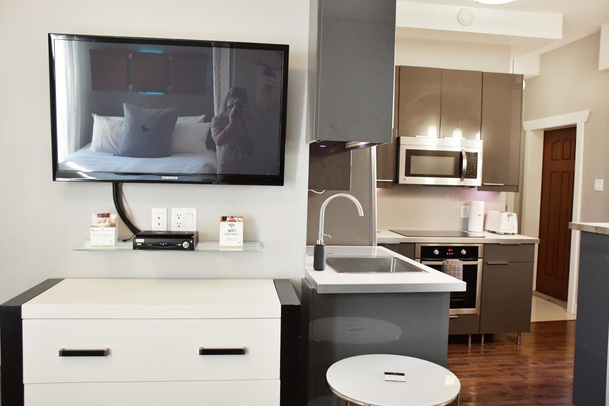 Chateau Queen By Bower Boutique Hotels 蒙古顿 外观 照片