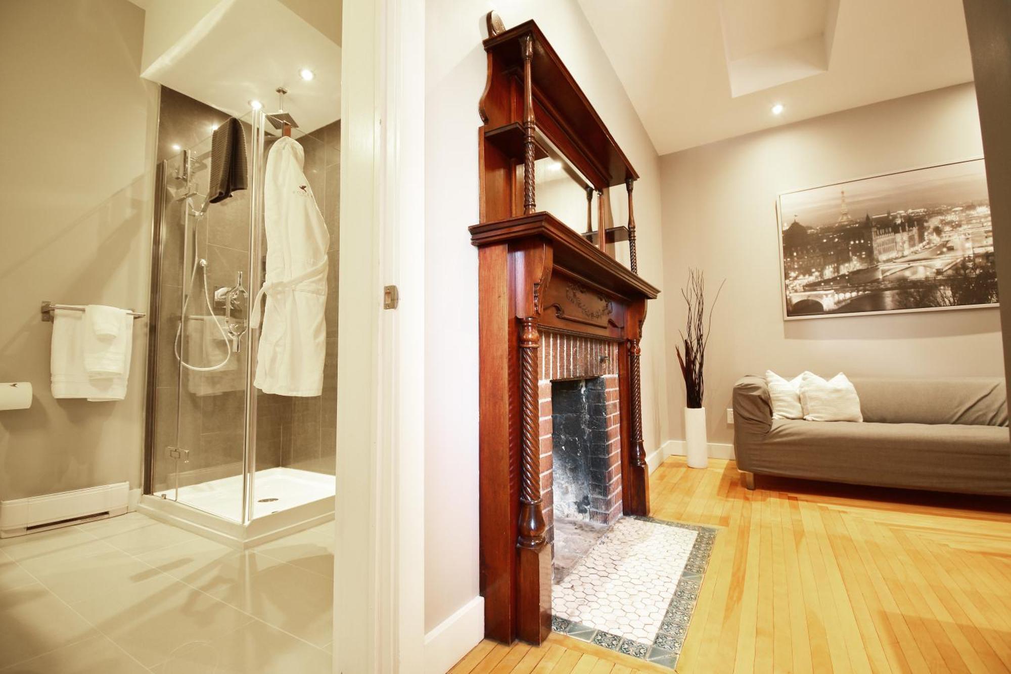 Chateau Queen By Bower Boutique Hotels 蒙古顿 外观 照片